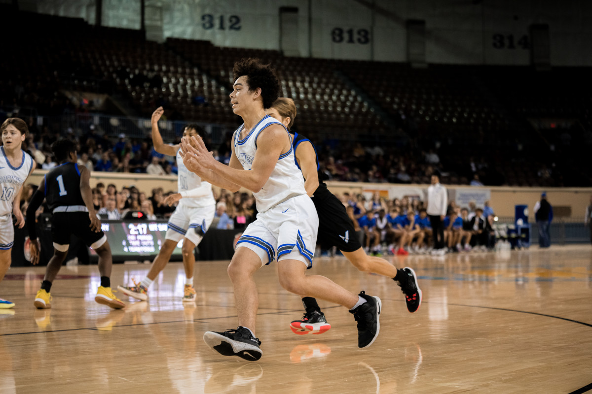Victory Christian (Tulsa) v Mount St Mary-27